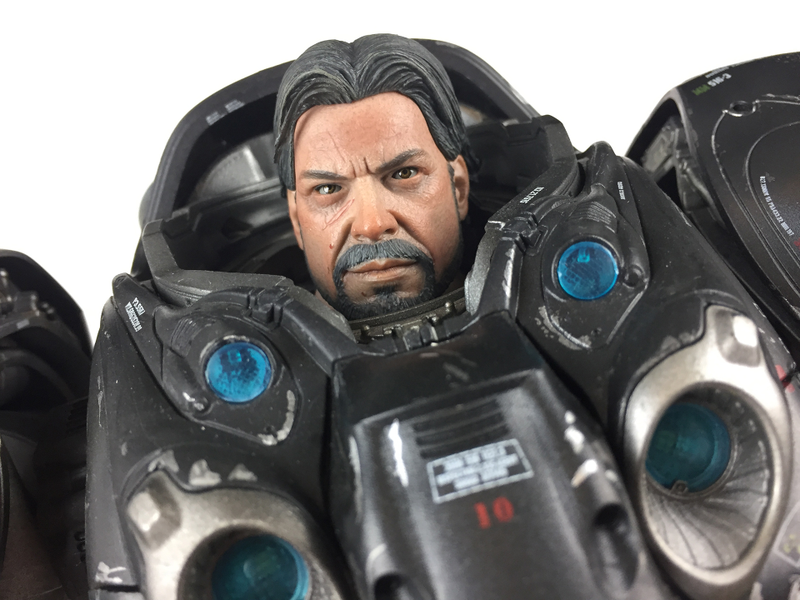 Illustration for article titled The Ultimate StarCraft Action Figure